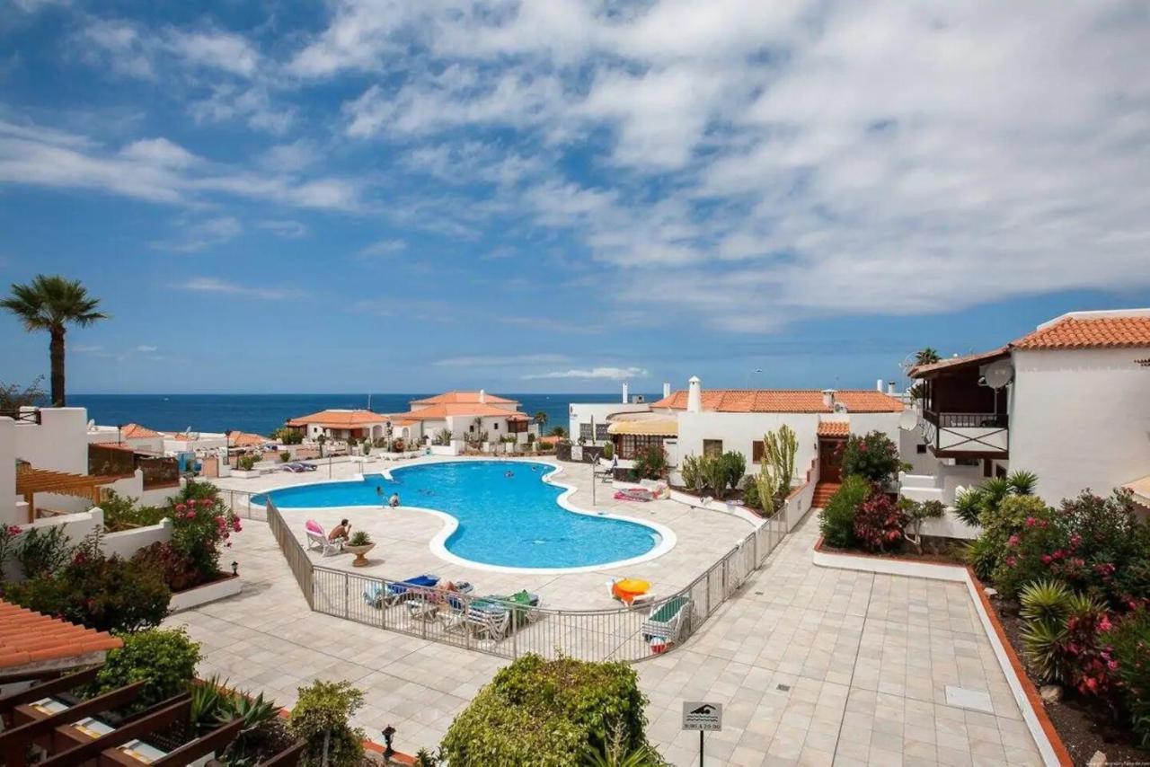 1 Bedroom Apartment For 4 People In Tenerife Адехе Екстериор снимка