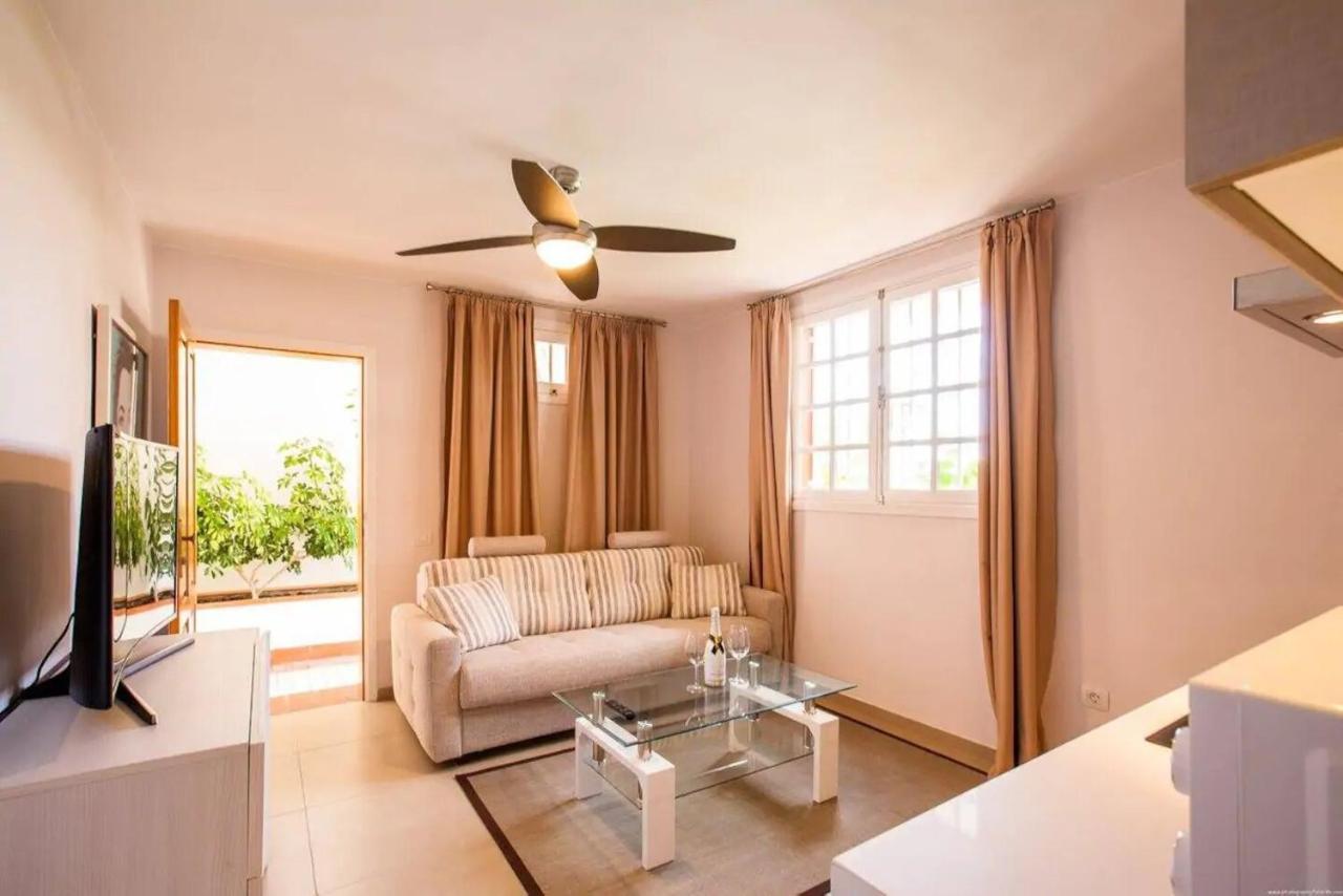 1 Bedroom Apartment For 4 People In Tenerife Адехе Екстериор снимка