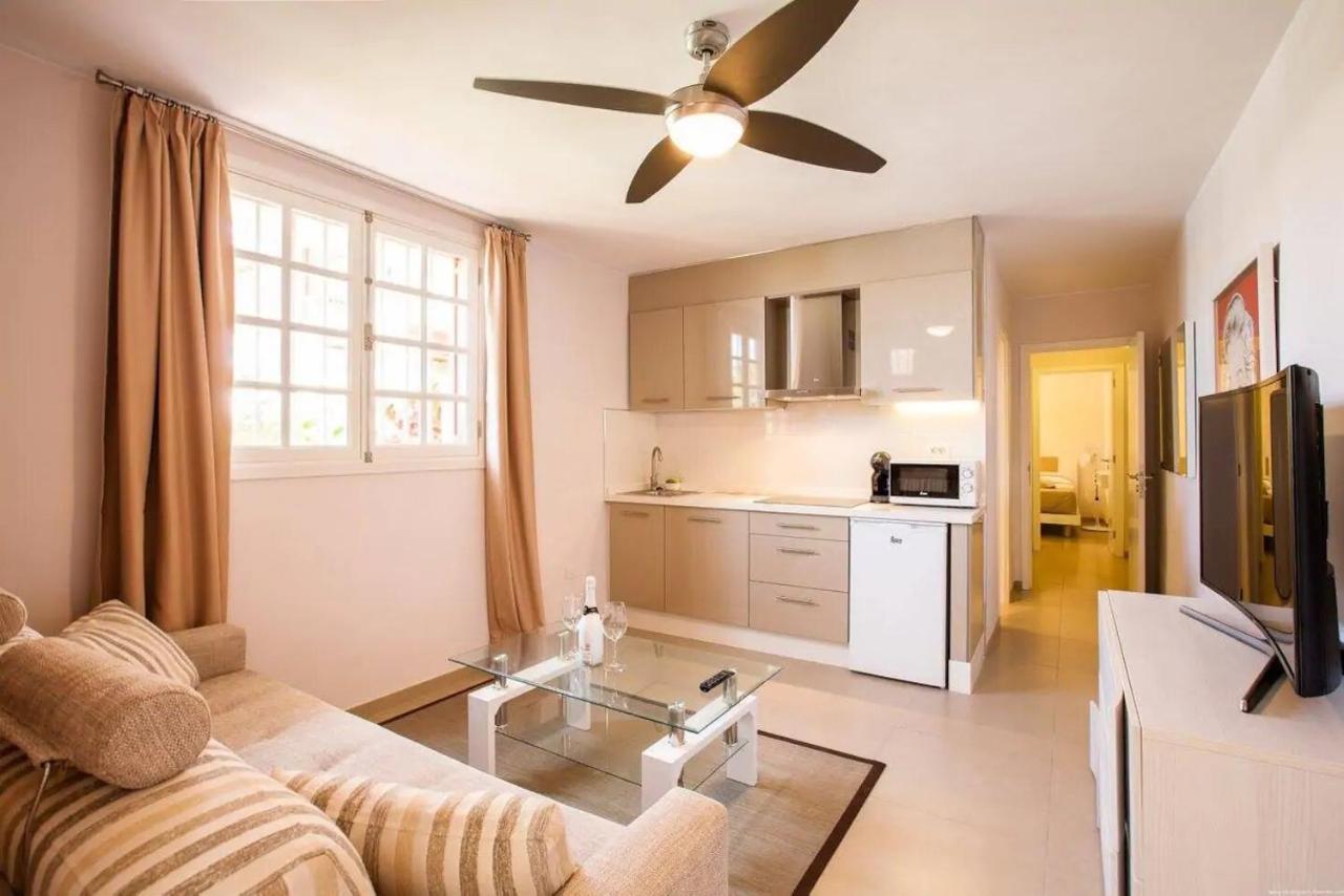 1 Bedroom Apartment For 4 People In Tenerife Адехе Екстериор снимка